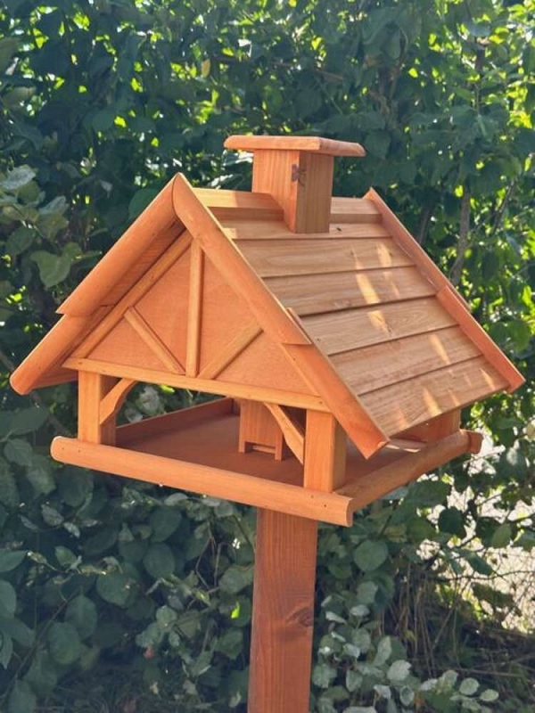  Alpine chalet birdhouse - without stand
