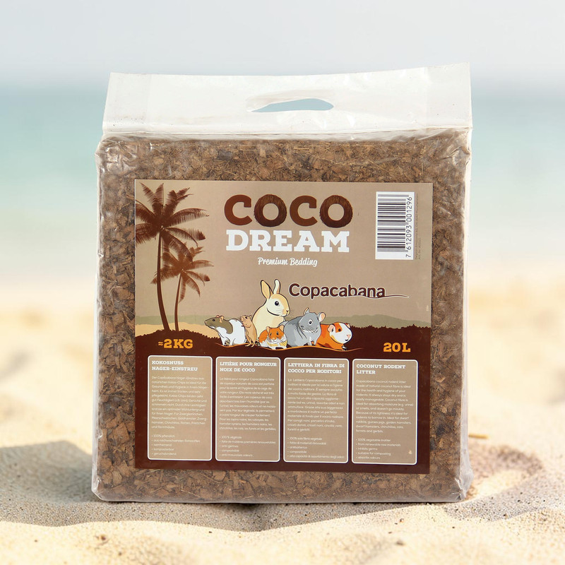 Transparent pack of Cocodream Premium coconut-fibre substrate for terrariums and rodents kept on sand. Label with palm trees, rabbits, guinea pigs and hamsters, plus ‘Copacabana’. 20 litres, regulates moisture and inhibits mould.
