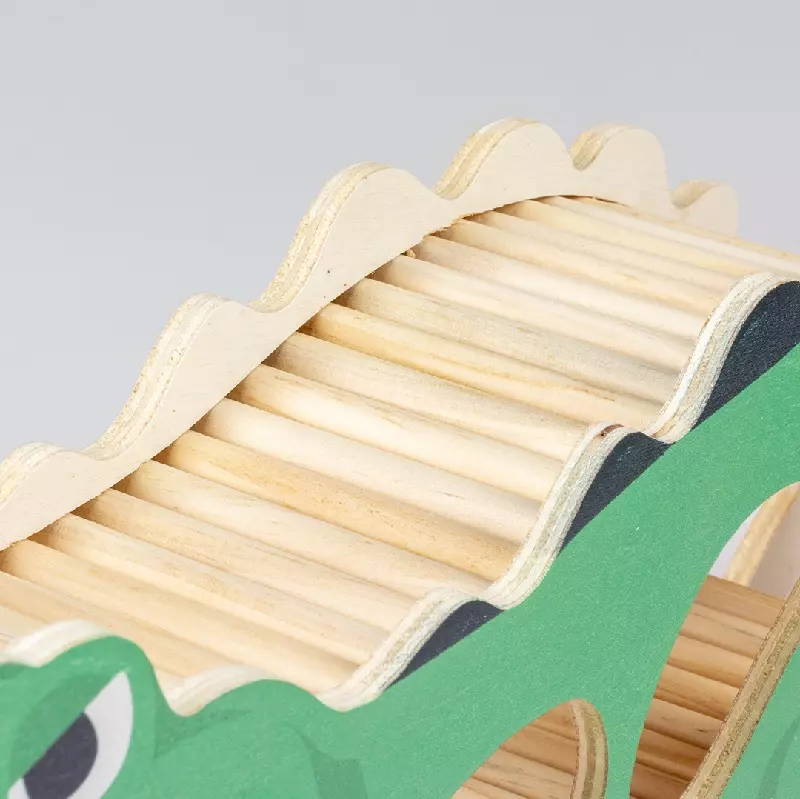 Holz Spielhaus Nagetier Krokodil