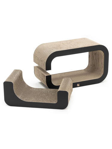 Due moderni mobili tiragraffi per gatti in cartone ondulato beige con bordi neri. In alto: forma a U rovesciata come tunnel aperto. In basso: forma a U verticale come cuccia o superficie per graffiare. Angoli arrotondati, sfondo bianco.