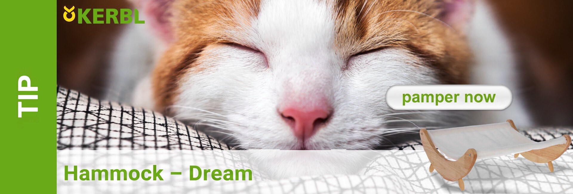 A sleeping orange-and-white cat with its eyes closed, lying on dark fabric. Pink nose. At the bottom right, a wooden cat hammock with a white cloth. On the left, a green ‘TIP’ bar and the ‘Kerbl’ logo.