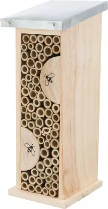Bienenhotel mit Dach