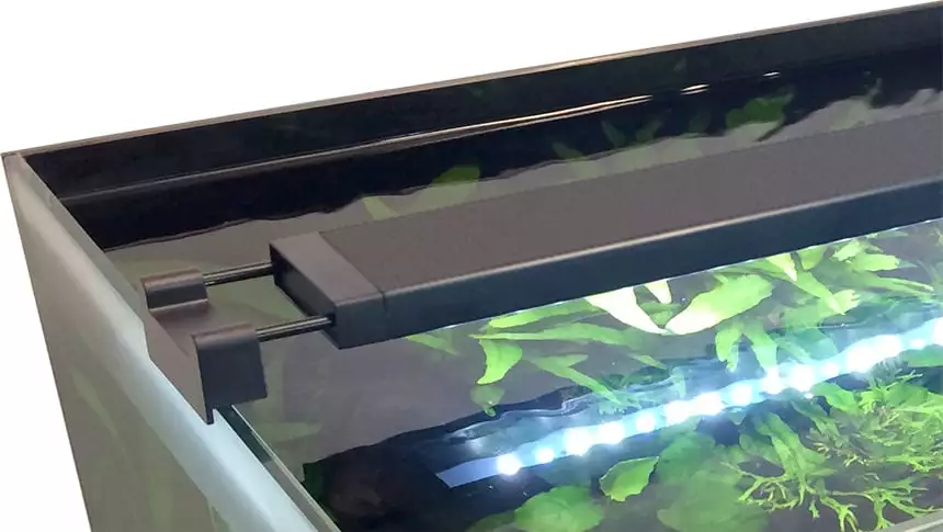 fluval-plant-spectrum-befestigung Fluval Plant 3.0 LED - Beleuchtung