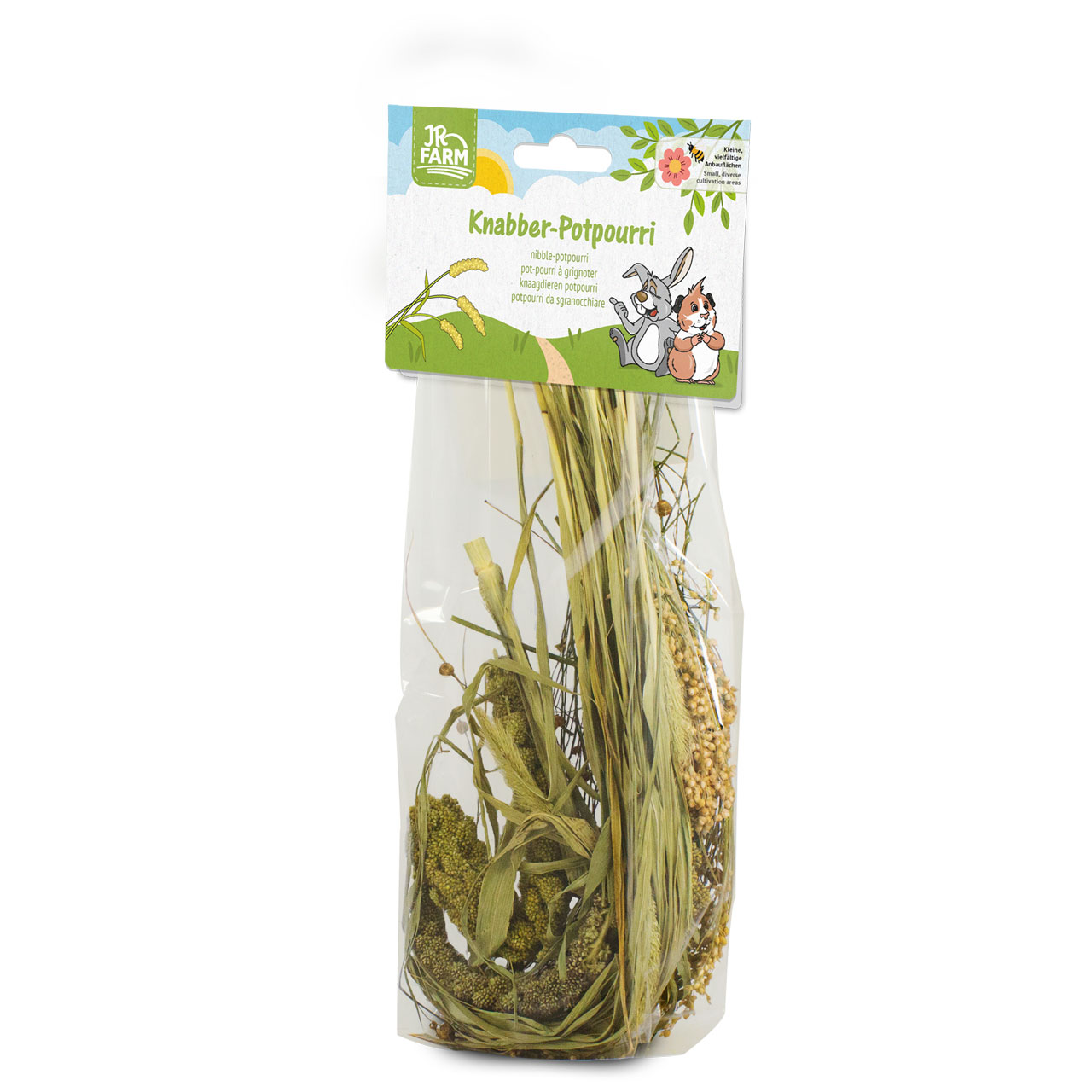 Transparente Plastikverpackung mit Mischung aus getrocknetem Gras und verschiedenen Hirsesorten als Knabber-Potpourri für Kleintiere. Bunter Header mit Hase und Meerschweinchen, die das Produkt genießen.