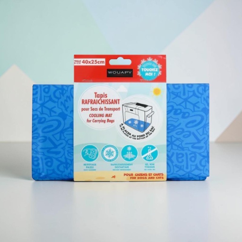 Blaue WOUAPY Kühlmatte (40x25cm) für Tiertransporttaschen, originalverpackt. Box: einfache Reinigung, sofortige Kühlung, ungiftiges Gel. Skizze zeigt Platzierung. Matte mit „Cool“-Motiven und Schneeflocken.