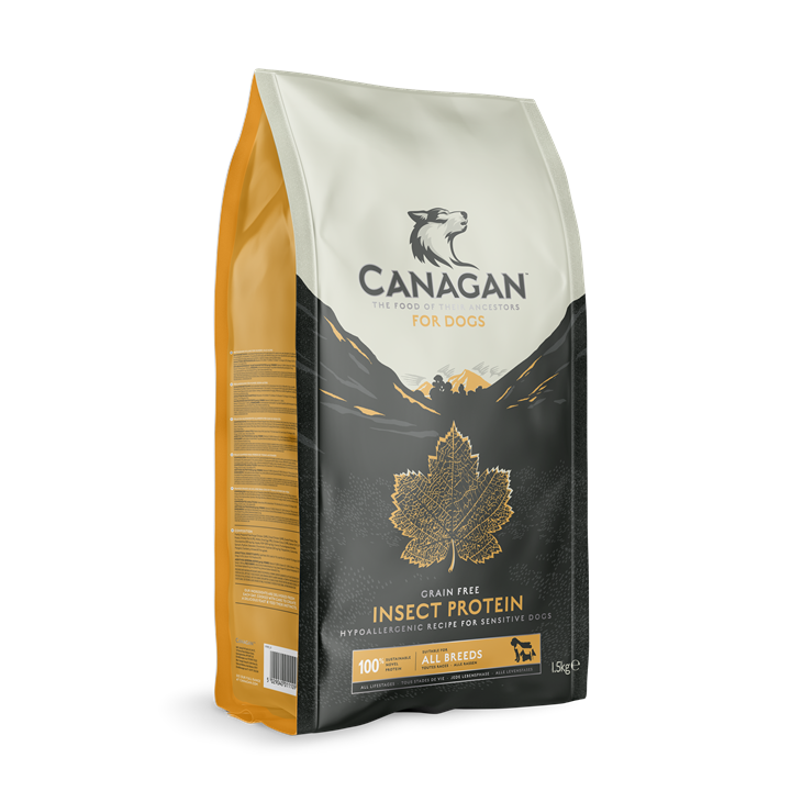 Sachet debout « Canagan » gris foncé et doré, avec grande feuille dorée sur fond de montagnes stylisées. Croquettes sans céréales aux protéines d’insectes (larves de mouche soldat noire) pour chiens sensibles.