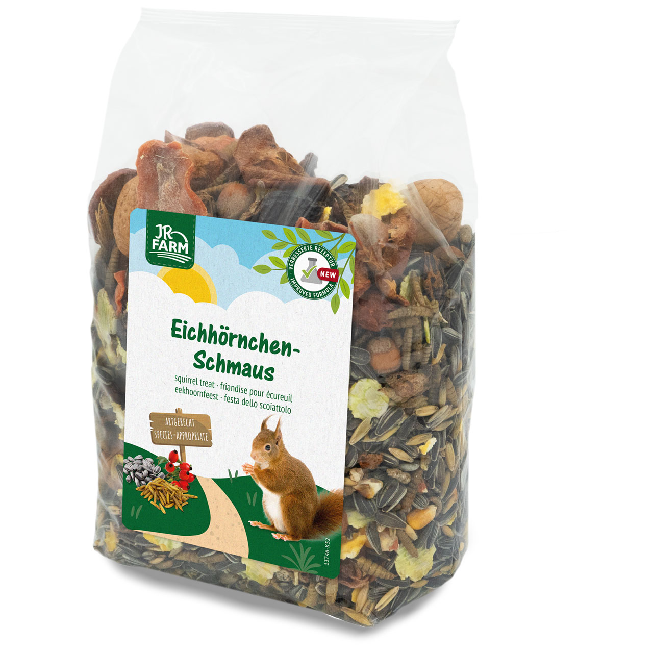 Transparenter Beutel mit JR FARM Eichhörnchen-Schmaus: Mischung aus Sonnenblumenkernen, Erdnüssen, Trockenfrüchten und Insekten. Etikett mit rotem Eichhörnchen, Waldmotiven sowie Aufschrift „Artgerecht“ und „Verbesserte Rezeptur“.
