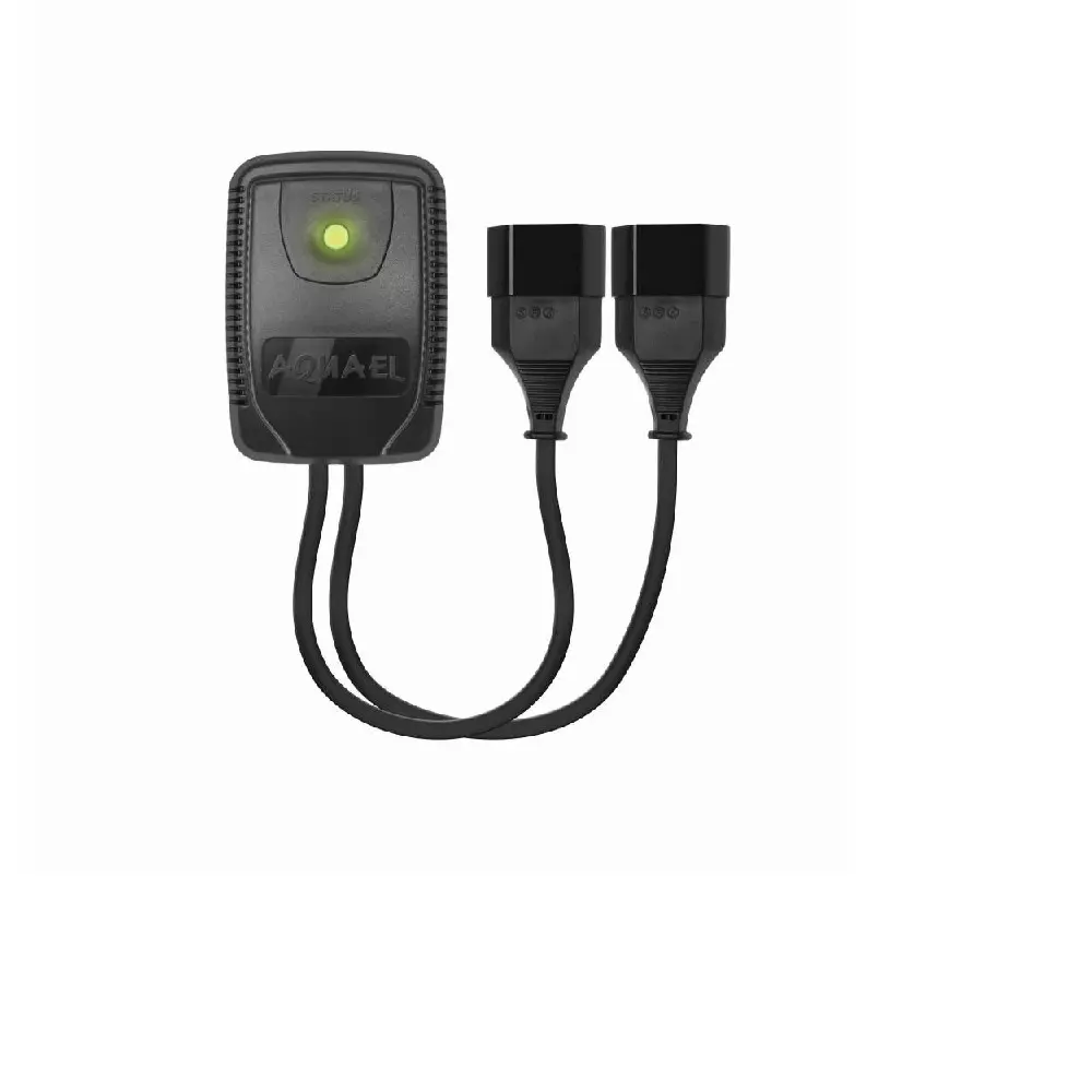 Aquael Socket Link Duo: Aquarienzeitregler mit zwei Steckplätzen und grüner Status LED.