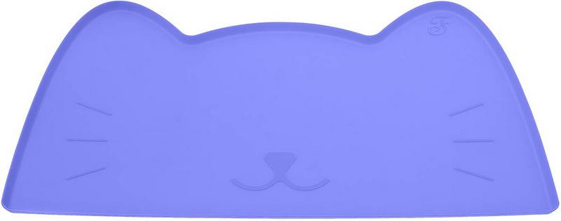 Hellviolette Silikonmatte in Katzenform als Unterlage für Futter- und Wassernäpfe. Erhabene Ränder verhindern das Verschütten von Futter und Wasser. Geprägte Details (Schnurrhaare, Nase, Maul) für einen verspielten Look.