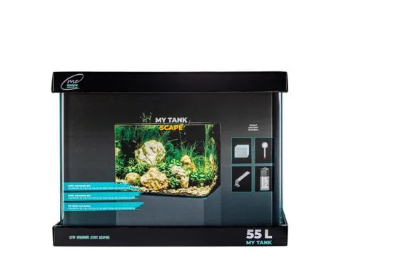 Modernes 55-Liter-Aquarium-Starterset "MY TANK SCAPE" mit schwarzem Rahmen auf weißem Hintergrund. Verpackung zeigt ein Süßwasserbecken mit üppigen Wasserpflanzen und Felsen. Piktogramme: Filter, Heizstab, LED. Logo "me" oben links.